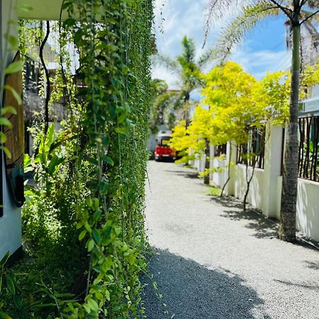 Cozy Sea View Inn Hikkaduwa Exterior foto